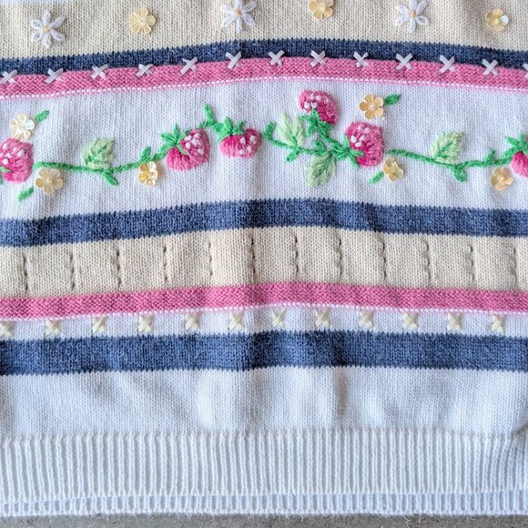 Vintage Alfred Dunner Embroidered Strawberry Stripe Short Sleeve Knit Top small - Picture 4 of 6